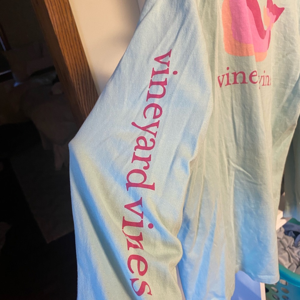 Vineyard Vines | Long Sleeve Logo Tee - Picture 2 of 4